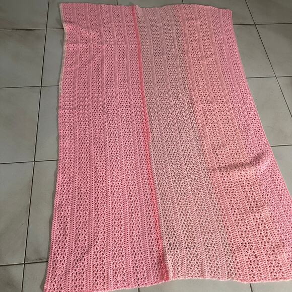 Vintage Hand-Crocheted Pink Gradient Throw Blanket | Soft & Cozy | Handmade - Picture 8 of 8